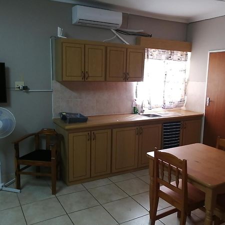 Midway Overnight Rooms Kimberley Luaran gambar