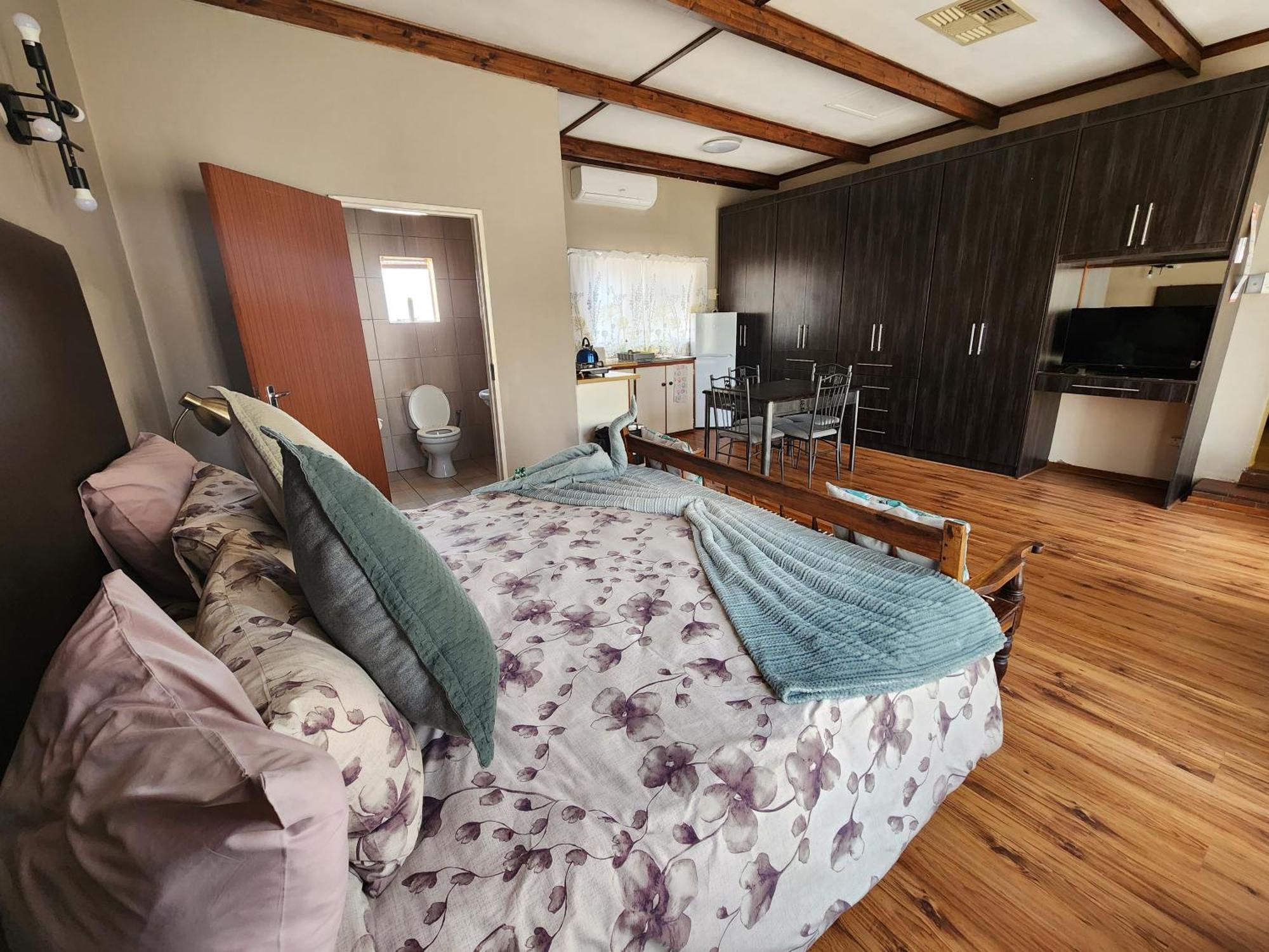 Midway Overnight Rooms Kimberley Bilik gambar